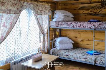 Фото номера Спальное место на двухъярусной кровати в общем номере для мужчин и женщин Гостевой дом Cottage V Nekhachevo г. Нехачево 4